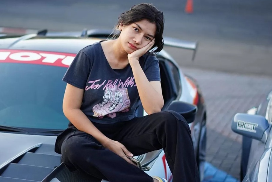 Biodata Revy Vamella, Model Cantik yang Suka Dunia Otomotif
