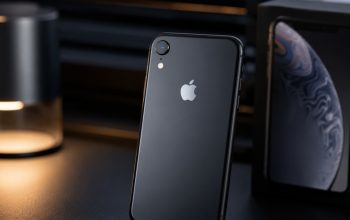 Baterai iPhone XR Berapa mAh? Ini Kapasitas Sebenarnya