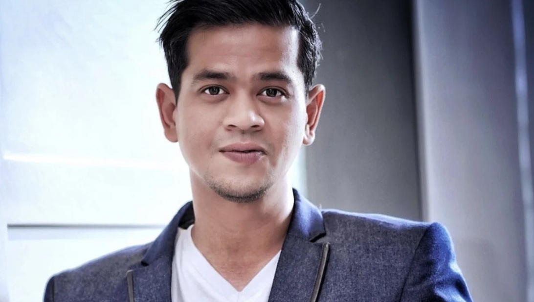 Biodata Surya Insomnia, Penyiar, Aktor, Pelawak, dan Host Multitalenta