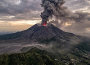 Gunung Semeru Kembali Erupsi, Abu Vulkanik Capai 1.000 Meter