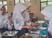 BGN Uji Coba Program Makan Bergizi Gratis Sistem Prasmanan