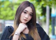 Simak biodata Difarina Indra lengkap: nama asli, umur, agama, pendidikan, karier bersama Om Adella, hingga kabar terbarunya di 2026.