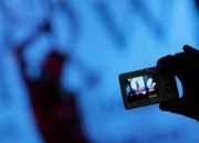 Konten kreator di Deli Serdang ditangkap terkait dugaan siaran pornografi berkedok perang koin. Polisi menyebut keuntungan mencapai Rp80 juta.