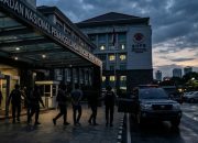 OTT KPK BNPB mengamankan 14 orang, termasuk Sestama Rustian, terkait dugaan korupsi pengadaan barang dan jasa serta dana kebencanaan.