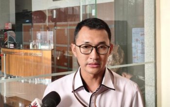Ketua BPK Jawa Tengah turut diamankan dalam OTT KPK di Klaten. Simak informasi pemeriksaan dan perkembangan kasus yang melibatkan pejabat BPK tersebut.