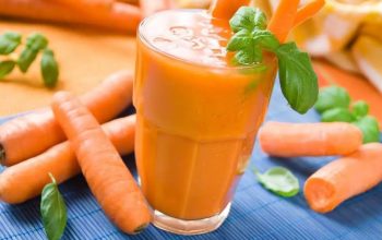 Manfaat jus wortel meliputi menjaga kesehatan mata, mendukung daya tahan tubuh, dan memenuhi kebutuhan vitamin A. Ketahui juga cara minum yang tepat.