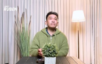 Ruben Onsu mengungkap alasan mengadopsi Thayaka Putra Onsu, dari pertemuan saat bayi itu membutuhkan pertolongan hingga renungan setelah umrah.