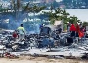 Kendala BBM Damkar Manokwari menjadi sorotan setelah petugas tak bisa menangani kebakaran kios Pasar Wosi, memicu pertanyaan soal kesiapan layanan darurat.