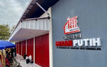 Gaji PNS lewat Kopdes Merah Putih ditargetkan berlaku 2026. Simak perkembangan rencana, mekanisme pembayaran, dan hal yang masih menunggu kepastian.