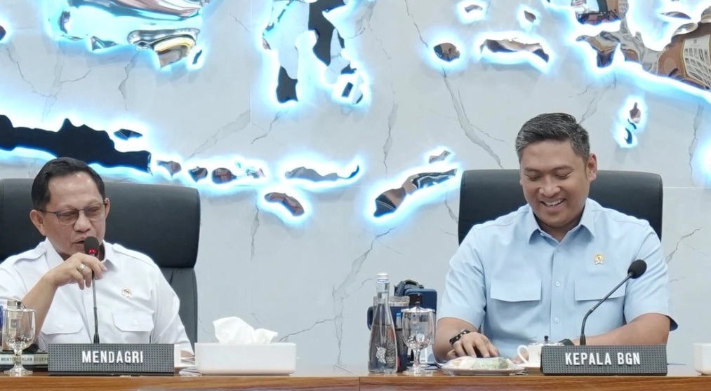 Mendagri menerbitkan SE untuk memperkuat pengawasan program MBG oleh pemerintah daerah, termasuk inspeksi dapur dan evaluasi kelayakan SPPG.
