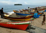 Verifikasi ulang 525 nelayan di Aceh Timur dilakukan untuk memastikan bantuan pascabanjir tepat sasaran, sekaligus mendukung pemulihan usaha perikanan.