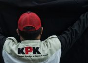 OTT KPK di Klaten dikabarkan melibatkan Bupati Hamenang Wajar Ismoyo. Simak kronologi pemeriksaan dan perkembangan status hukum