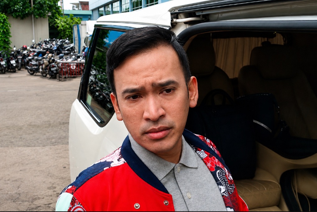 Utang bank Rp12,6 miliar terkait rumah Ruben Onsu dan Sarwendah menjadi sengketa. Simak tawaran pelunasan dan perkembangan mediasi keduanya.